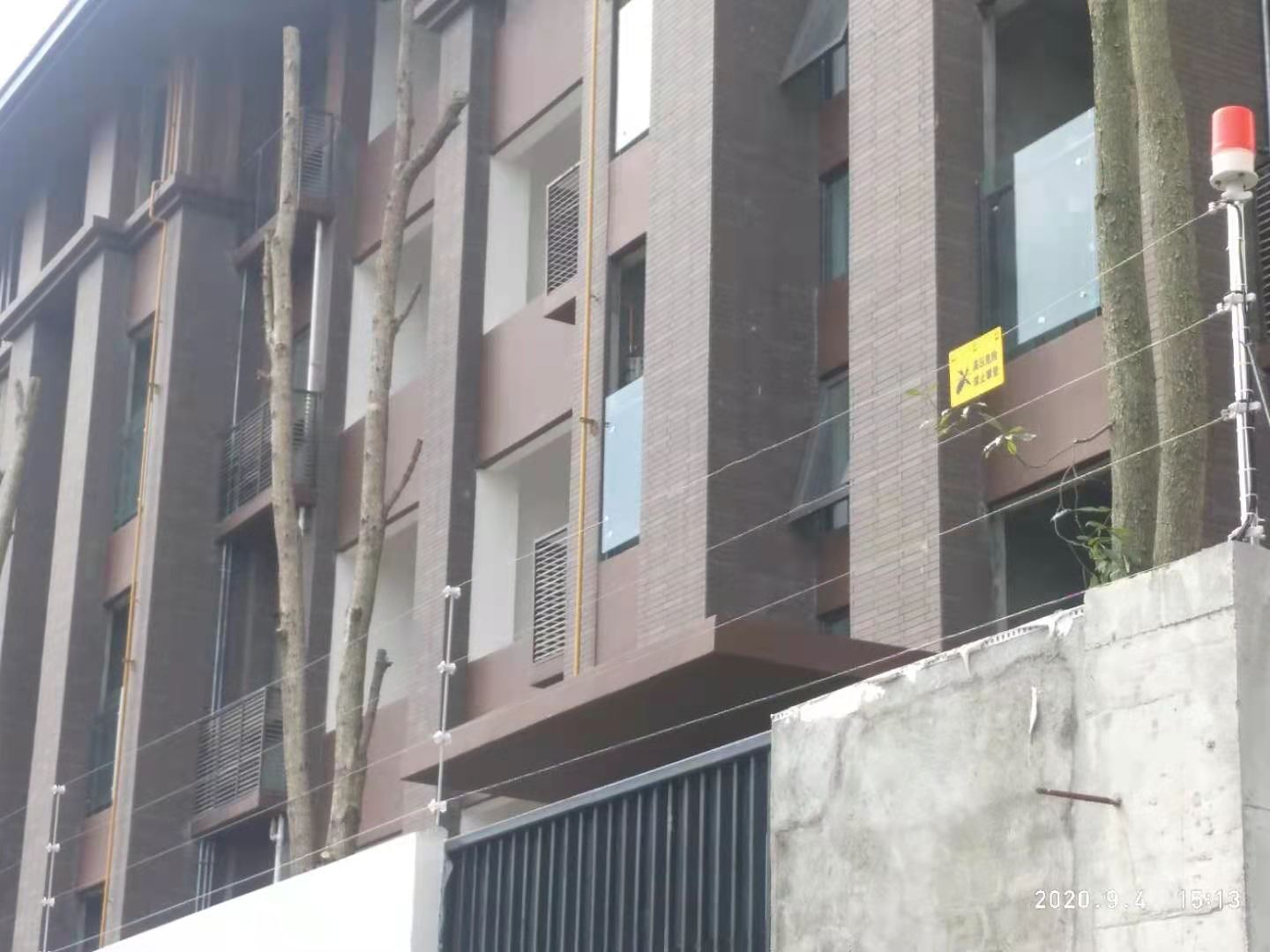 崇州青城上院周界电子围栏系统案例