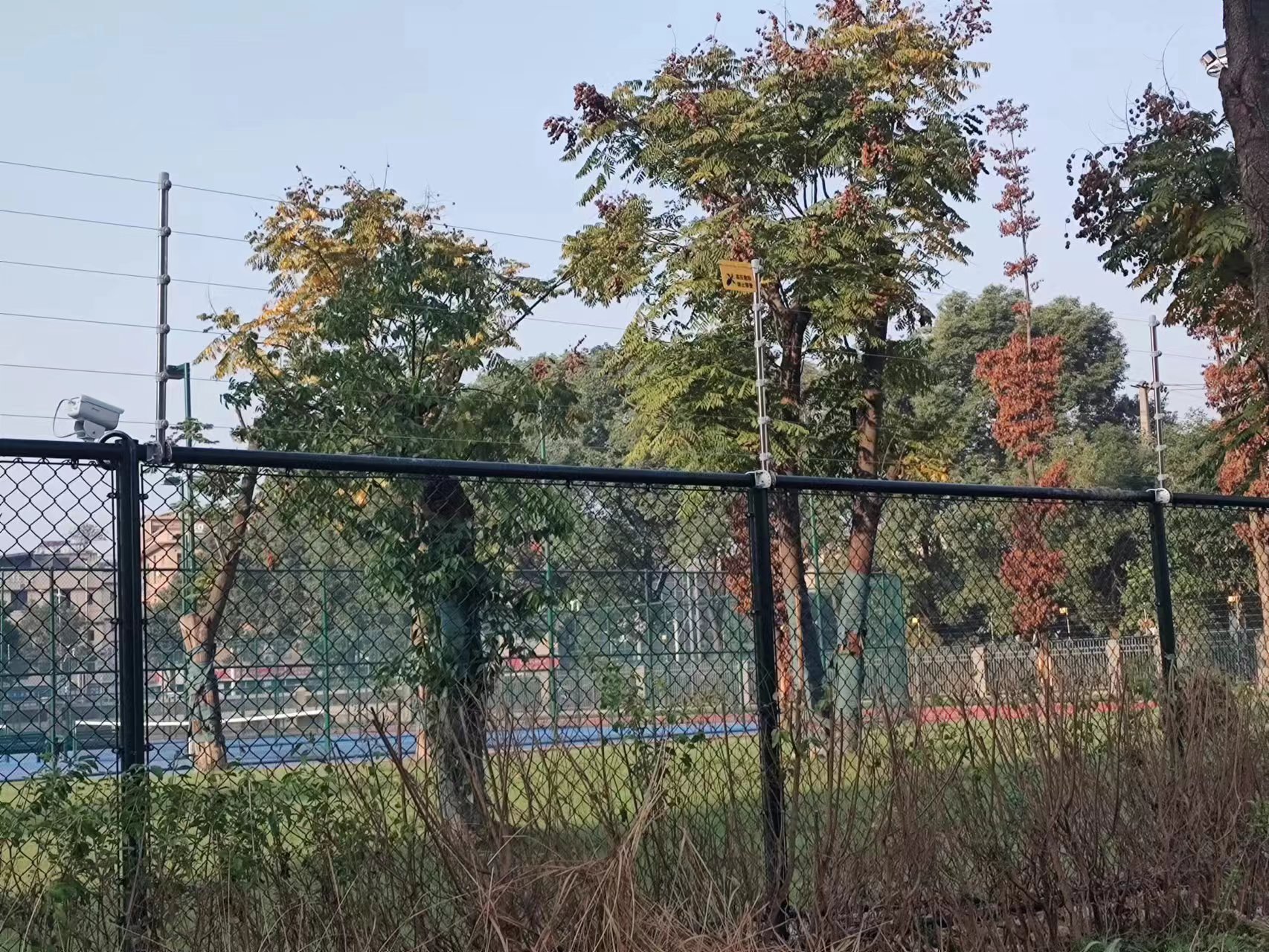 成都外国语学校初中二期电子围栏增加案例