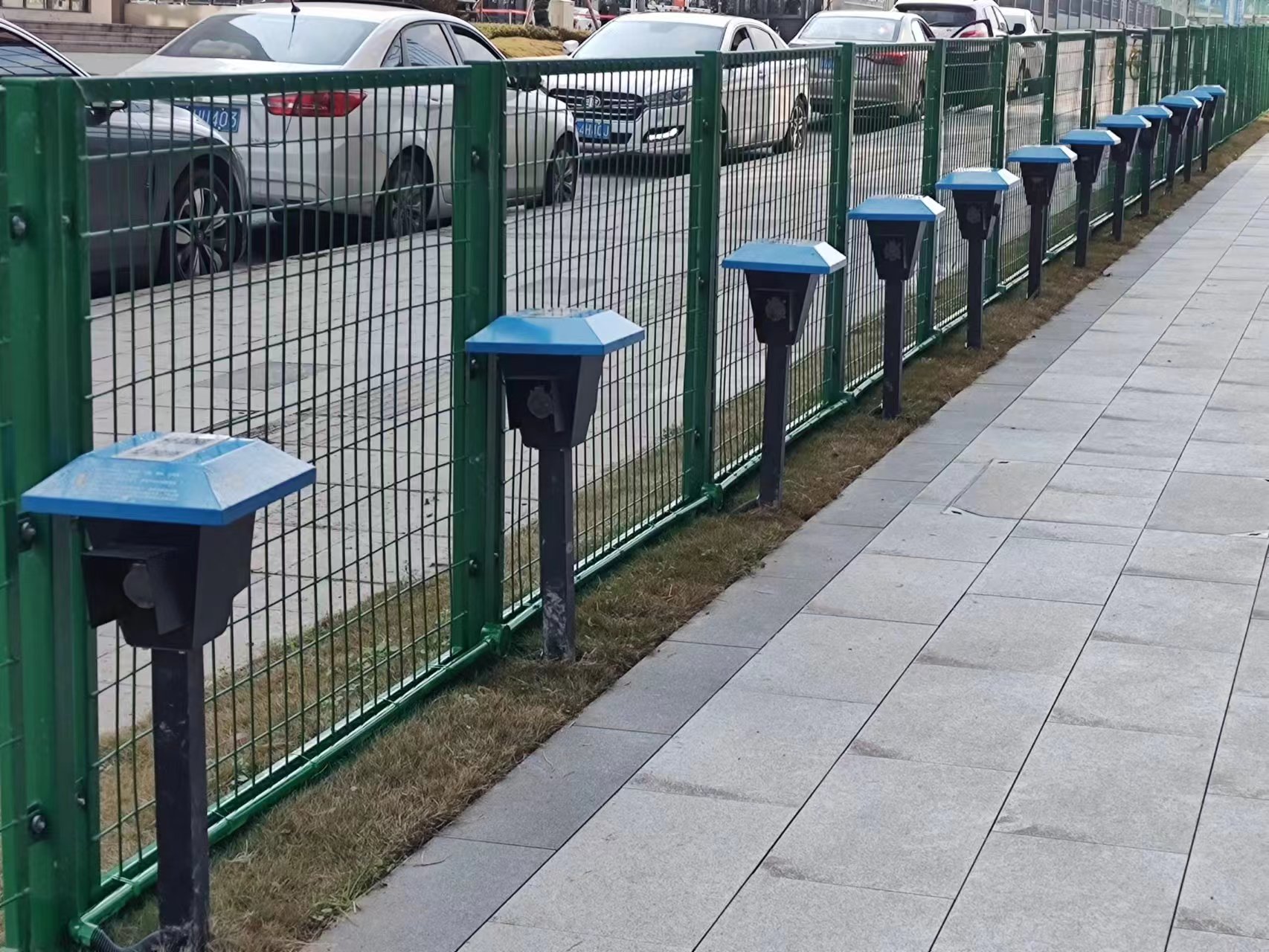 联东U谷成都经济园智能充电二期室外露天充电效果图